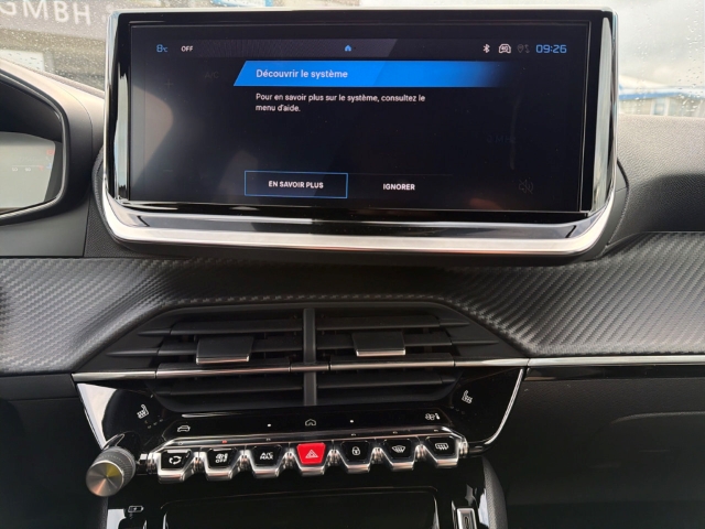 Fahrzeugabbildung Peugeot 2008 Allure LED Apple CarPlay Android Auto Klimaautom Fahrerprofil Musikstreaming DAB