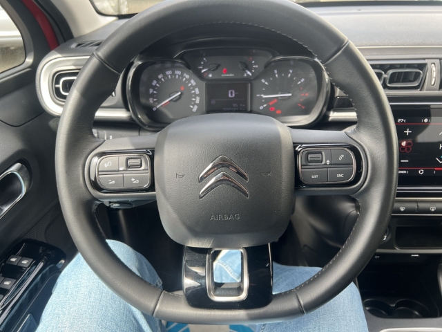 Fahrzeugabbildung Citroen C3 Shine Navi LED Klimaautom DAB SHZ Keyless Spurhalteass. Verkehrszeichenerk. Rückfahrkam.