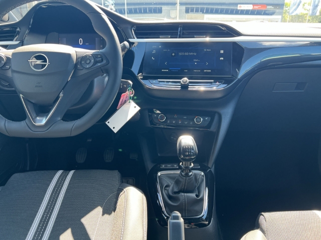 Fahrzeugabbildung Opel Corsa GS AWR LED ACC Apple CarPlay Android Auto DAB SHZ LenkradHZG Totwinkelassistent