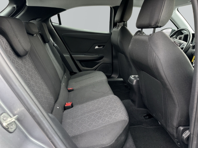Fahrzeugabbildung Opel Mokka Enjoy Digitales Cockpit LED Apple CarPlay Android Auto Musikstreaming DAB Ambientebeleuchtung
