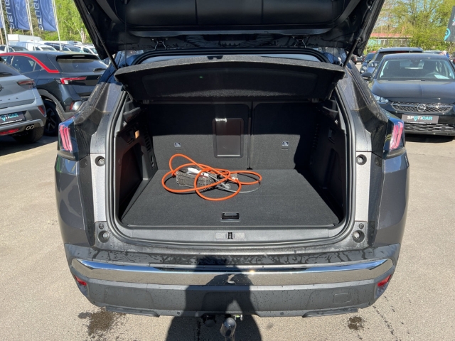 Fahrzeugabbildung Peugeot 3008 Hybrid 225 Allure AHK Navi Digitales Cockpit LED 2-Zonen-Klimaautom