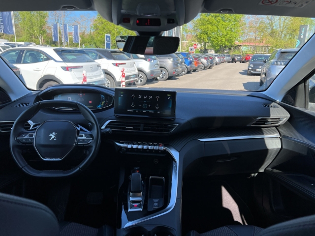 Fahrzeugabbildung Peugeot 3008 Hybrid 225 Allure AHK Navi Digitales Cockpit LED 2-Zonen-Klimaautom