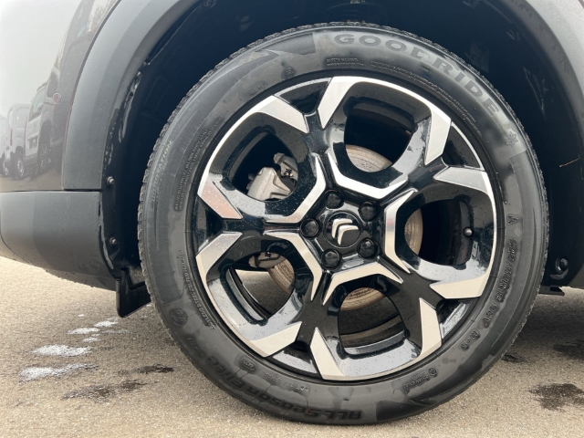 Fahrzeugabbildung Citroen C5 Aircross Navi Digitales Cockpit LED Apple CarPlay Android Auto Mehrzonenklima Musikstreaming