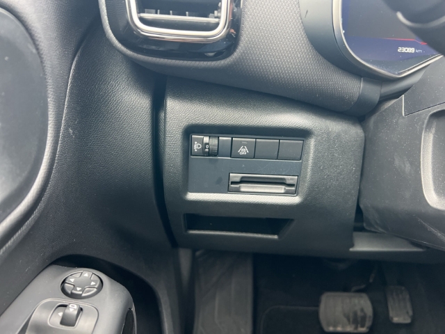 Fahrzeugabbildung Citroen C5 Aircross Navi Digitales Cockpit LED Apple CarPlay Android Auto Mehrzonenklima Musikstreaming