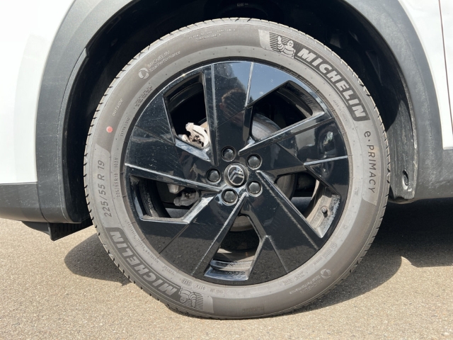 Fahrzeugabbildung Citroen C5 Aircross 145 Hybrid MAX HUD AHK-abnehmbar Navi Digitales Cockpit 360 Kamera LED