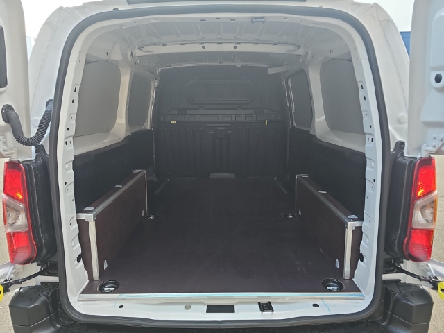 Fahrzeugabbildung Fiat Doblo L2 Heavy, Kawa 1.5 HDI 131 PS MT6, Paket Winter, Magic Cargo , Techno
