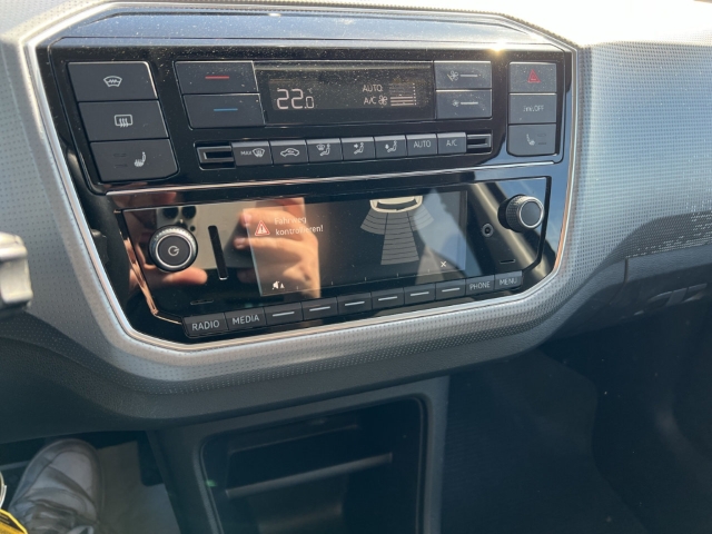 Fahrzeugabbildung SKODA Citigo e iV Style Klimaautom DAB Ambientebeleuchtung SHZ Spurhalteass. Temp Tel.-Vorb.