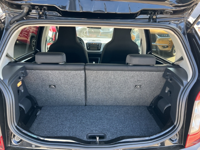 Fahrzeugabbildung SKODA Citigo e iV Style Klimaautom DAB Ambientebeleuchtung SHZ Spurhalteass. Temp Tel.-Vorb.