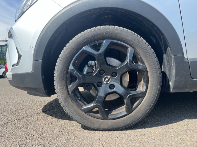 Fahrzeugabbildung Opel Crossland Ultimate Paket Navi Leder LED Apple CarPlay Android Auto Mehrzonenklima Musikstreaming