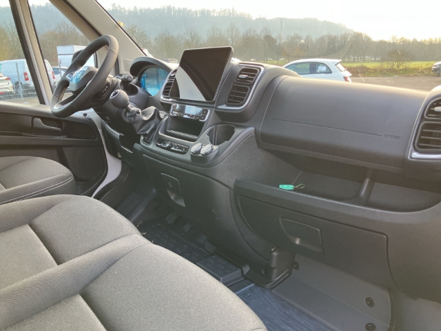 Fahrzeugabbildung Opel Movano 3-Seiten-Kipper L3 3,5T Stabdhzg Winter Paket Navi Techno AWR Eat & Work Paket