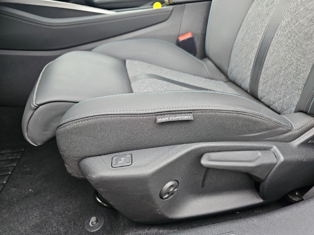 Fahrzeugabbildung Peugeot 408 Allure Pack Navi Digitales Cockpit Memory Sitze 360 Kamera LED ACC Apple CarPlay
