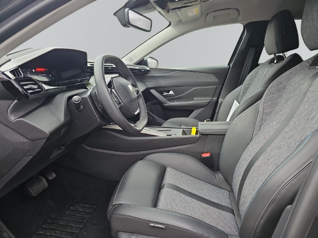 Fahrzeugabbildung Peugeot 408 Allure Pack Navi Digitales Cockpit Memory Sitze 360 Kamera LED ACC Apple CarPlay