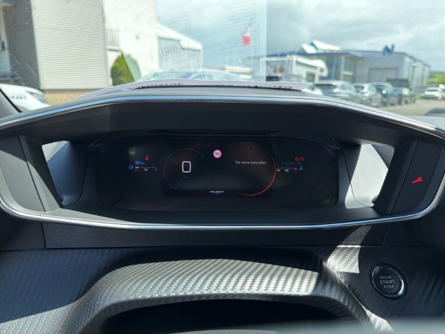 Fahrzeugabbildung Peugeot 208 GT Navi 360 Kamera LED Apple CarPlay Android Auto Klimaautom Fahrerprofil DAB