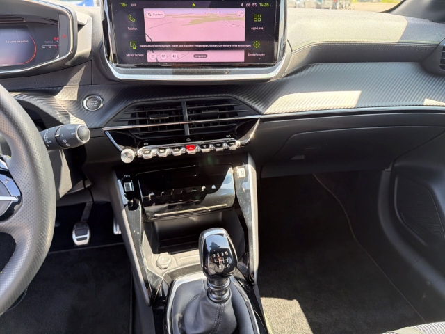 Fahrzeugabbildung Peugeot 208 GT Navi 360 Kamera LED Apple CarPlay Android Auto Klimaautom Fahrerprofil DAB