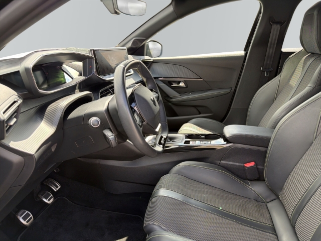 Fahrzeugabbildung Peugeot 208 GT Navi 360 Kamera LED Apple CarPlay Android Auto Klimaautom Fahrerprofil DAB