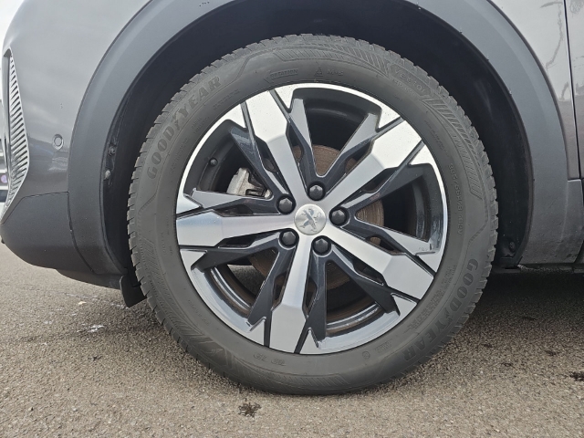 Fahrzeugabbildung Peugeot 3008 GT El. Panodach Navi Digitales Cockpit 360 Kamera LED ACC El. Heckklappe 2-Zonen-Klimaautom
