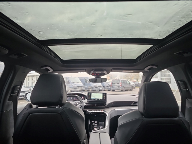 Fahrzeugabbildung Peugeot 3008 GT El. Panodach Navi Digitales Cockpit 360 Kamera LED ACC El. Heckklappe 2-Zonen-Klimaautom