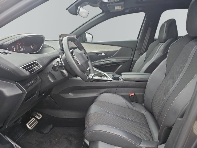 Fahrzeugabbildung Peugeot 3008 GT El. Panodach Navi Digitales Cockpit 360 Kamera LED ACC El. Heckklappe 2-Zonen-Klimaautom