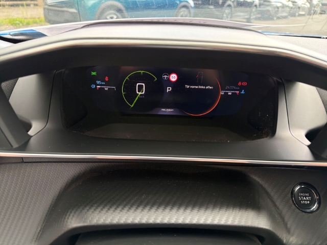Fahrzeugabbildung Peugeot 2008 GT AHK-abnehmbar Navi Leder 360 Kamera Massagesitze LED ACC Klimaautom Fahrerprofil