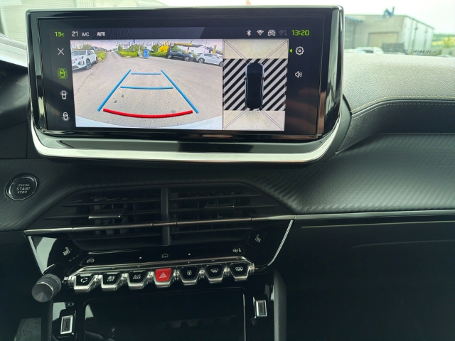Fahrzeugabbildung Peugeot 2008 GT AHK-abnehmbar Navi Leder 360 Kamera Massagesitze LED ACC Klimaautom Fahrerprofil
