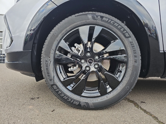 Fahrzeugabbildung Opel Grandland GS 1.2 Turbo Navi digitales Cockpit 360 Kamera LED El. Heckklappe Apple CarPlay
