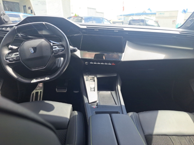 Fahrzeugabbildung Peugeot 308 SW GT Navi Digitales Cockpit Memory Sitze Soundsystem 360 Kamera Massagesitze