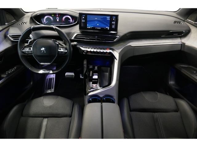 Fahrzeugabbildung Peugeot 3008 GT Navi Digitales Cockpit Soundsystem LED ACC El. Heckklappe 2-Zonen-Klimaautom - mit KI generiert/bearbeitet