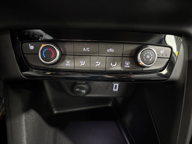 Fahrzeugabbildung Opel Corsa Edition Digitales Cockpit LED Apple CarPlay Android Auto Musikstreaming DAB SHZ