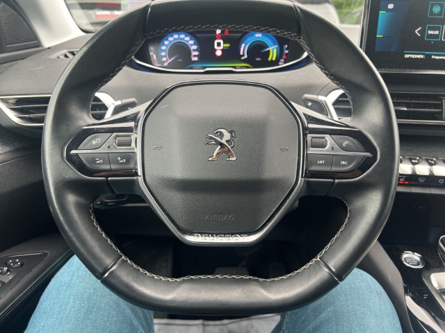 Fahrzeugabbildung Peugeot 3008 Hybrid 225 Allure Pack Navi Digitales Cockpit 360 Kamera LED ACC 2-Zonen-Klimaautom