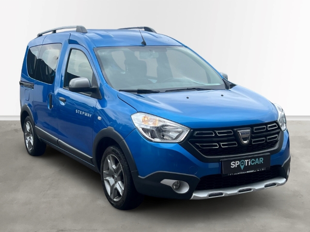 Fahrzeugabbildung Dacia Dokker Stepway Plus Navi ACC Apple CarPlay Android Auto Fahrerprofil DAB SHZ Rückfahrkam.