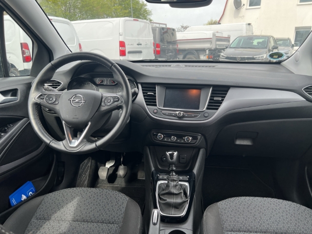 Fahrzeugabbildung Opel Crossland Enjoy LED Apple CarPlay Android Auto Mehrzonenklima DAB Ambientebeleuchtung