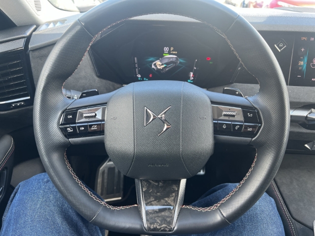 Fahrzeugabbildung DS Automobiles DS4 E-Tense Performance Line + HUD AD Digitales Cockpit Memory Sitze LED El. Heckklappe