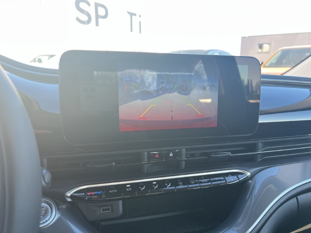 Fahrzeugabbildung Fiat 500e Navi Apple CarPlay Android Auto Klimaautom Fahrerprofil DAB Ambientebeleuchtung