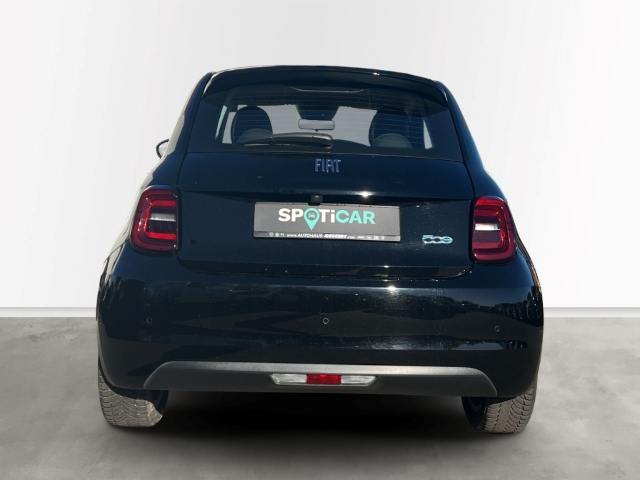 Fahrzeugabbildung Fiat 500e Navi Apple CarPlay Android Auto Klimaautom Fahrerprofil DAB Ambientebeleuchtung