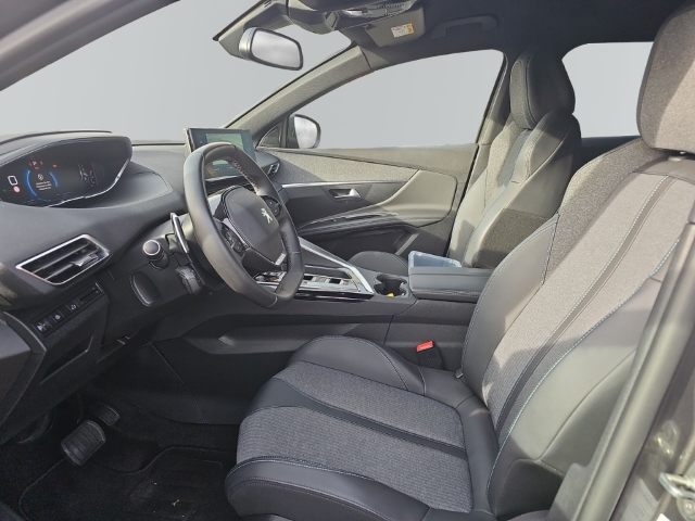 Fahrzeugabbildung Peugeot 3008 Allure Pack 1.2 PureTech Navi Digitales Cockpit 360 Kamera LED El. Heckklappe