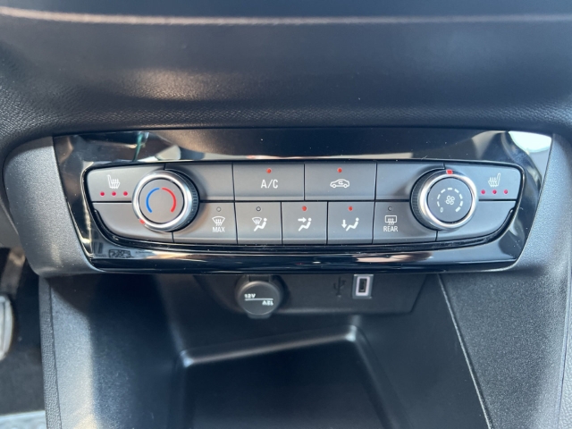 Fahrzeugabbildung Opel Corsa Edition LED Apple CarPlay Android Auto Musikstreaming DAB SHZ LenkradHZG Spurhalteass.