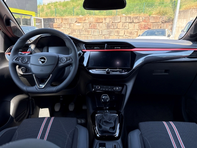 Fahrzeugabbildung Opel Corsa YES Digitales Cockpit LED Apple CarPlay Android Auto Musikstreaming DAB SHZ LenkradHZG