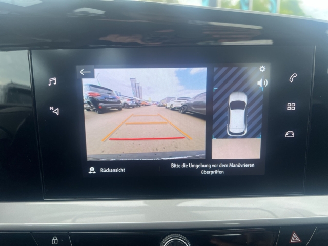 Fahrzeugabbildung Opel Mokka Elegance Digitales Cockpit LED Apple CarPlay Android Auto Musikstreaming DAB Ambientebeleuchtung