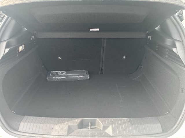 Fahrzeugabbildung Opel Astra L Edition Digitales Cockpit LED Apple CarPlay Android Auto Klimaautom Musikstreaming