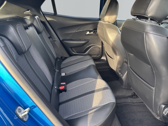 Fahrzeugabbildung Peugeot 2008 Allure Pack Navi Digitales Cockpit LED Apple CarPlay Android Auto Klimaautom