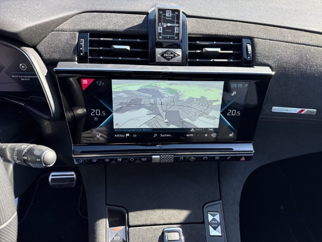 Fahrzeugabbildung DS Automobiles DS7 E-Tense Performance Line + 4x2 Digitales Cockpit Soundsystem LED Klimaautom