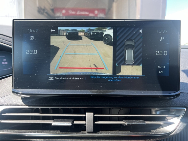 Fahrzeugabbildung Peugeot 3008 Allure Pack Navi Digitales Cockpit LED ACC El. Heckklappe 2-Zonen-Klimaautom