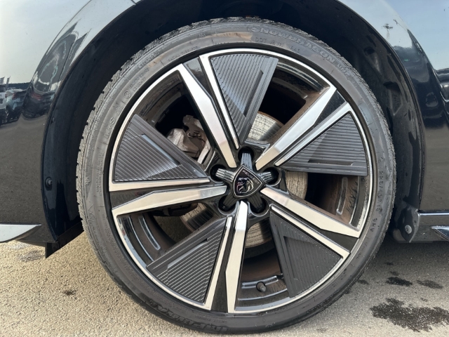 Fahrzeugabbildung Peugeot 308 SW GT El. Panodach Navi Leder Memory Sitze Massagesitze LED Blendfreies Fernl.