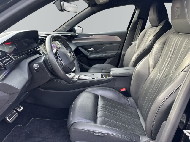 Fahrzeugabbildung Peugeot 308 SW GT El. Panodach Navi Leder Memory Sitze Massagesitze LED Blendfreies Fernl.
