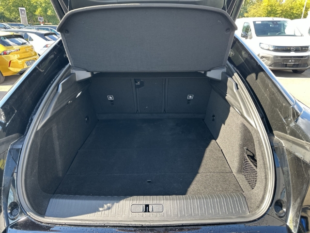 Fahrzeugabbildung DS Automobiles No8 Etoile FWD Long Range 245 PS Elektromotor