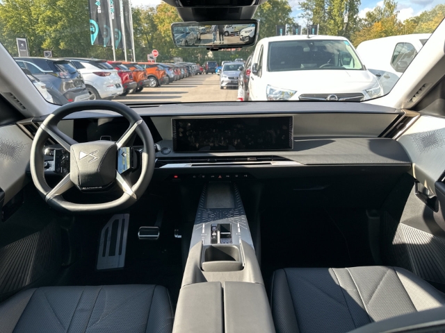 Fahrzeugabbildung DS Automobiles No8 Etoile FWD Long Range 245 PS Elektromotor