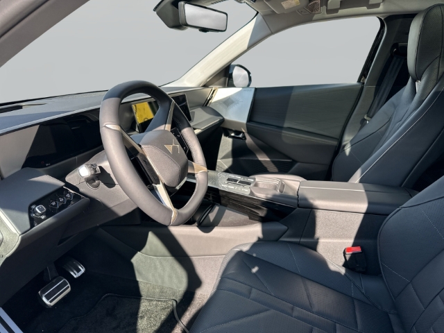Fahrzeugabbildung DS Automobiles No8 Etoile FWD Long Range 245 PS Elektromotor