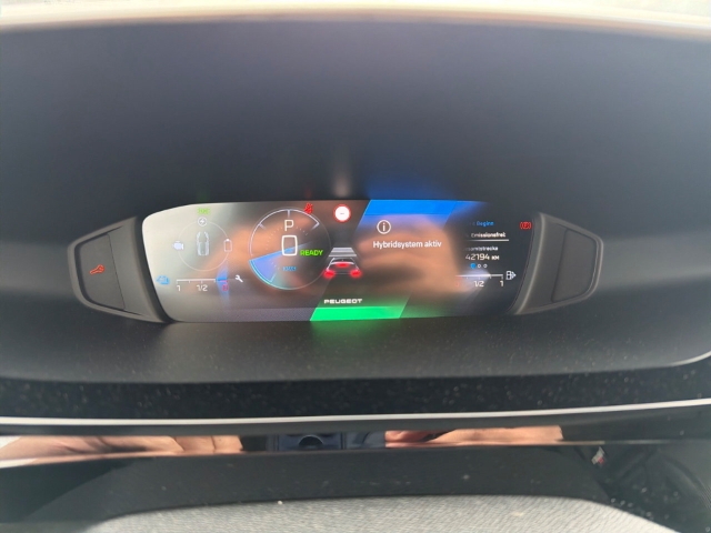 Fahrzeugabbildung Peugeot 308 Hybrid 180 Allure Pack Navi Memory Sitze 360 Kamera LED Apple CarPlay Android Auto