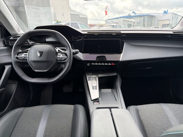 Fahrzeugabbildung Peugeot 308 Hybrid 180 Allure Pack Navi Memory Sitze 360 Kamera LED Apple CarPlay Android Auto