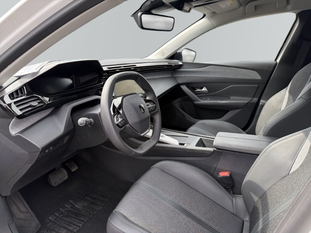 Fahrzeugabbildung Peugeot 308 Hybrid 180 Allure Pack Navi Memory Sitze 360 Kamera LED Apple CarPlay Android Auto